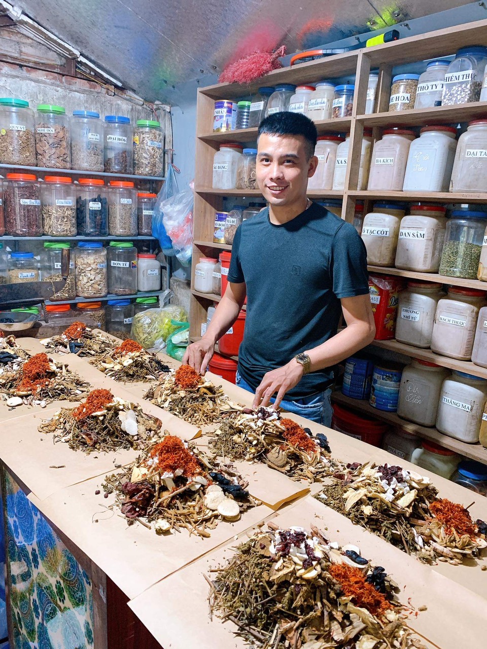 Bài thuốc khư phong thắng thấp ( ” Độc Hoạt Ký Sinh Thang “)